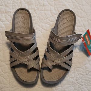 Women sandalls